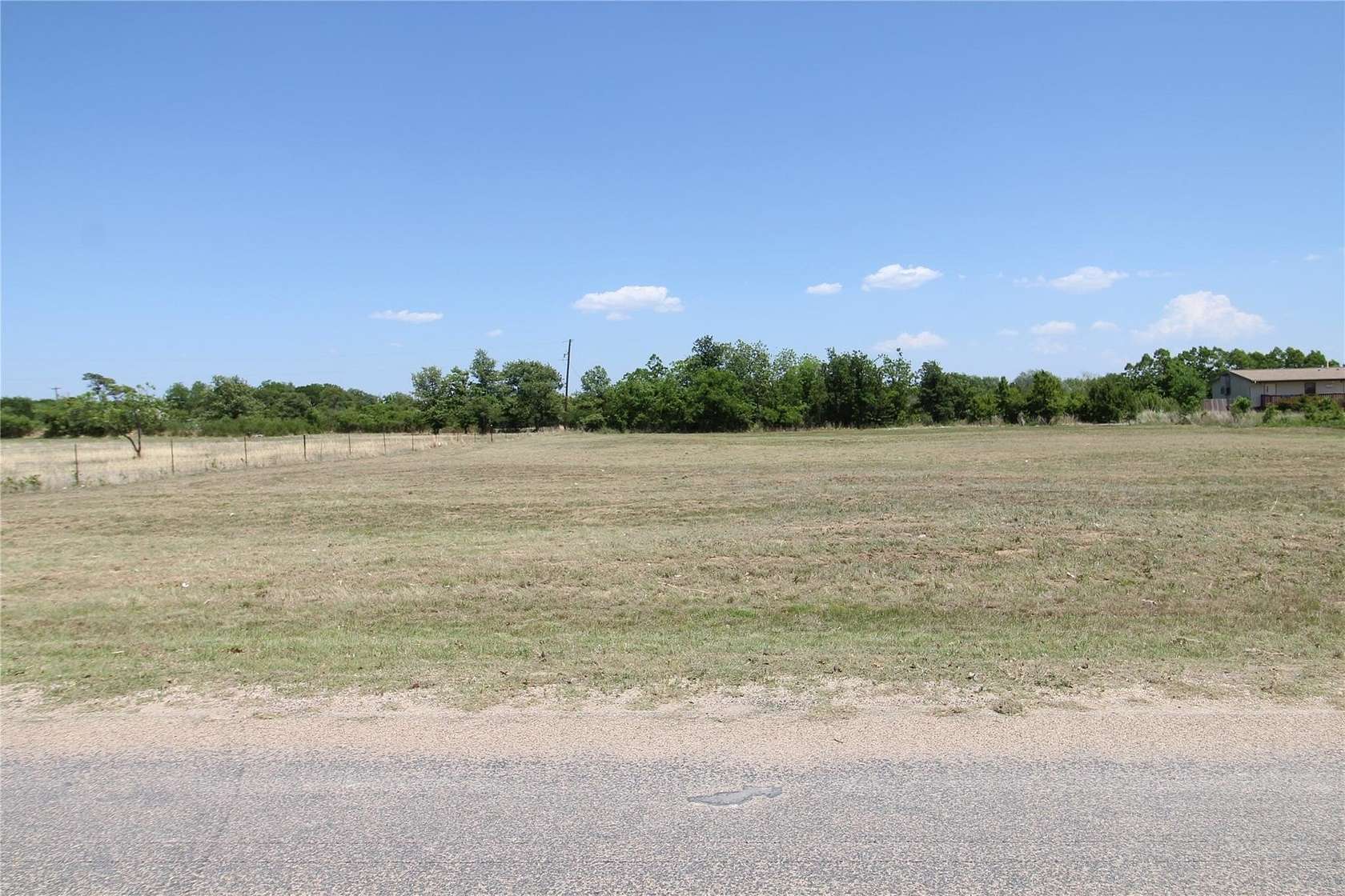 1.5 Acres of Residential Land for Sale in Clyde, Texas