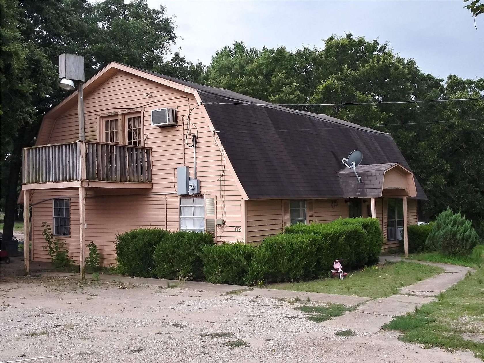 2.71 Acres of Land with Home for Sale in Quinlan, Texas