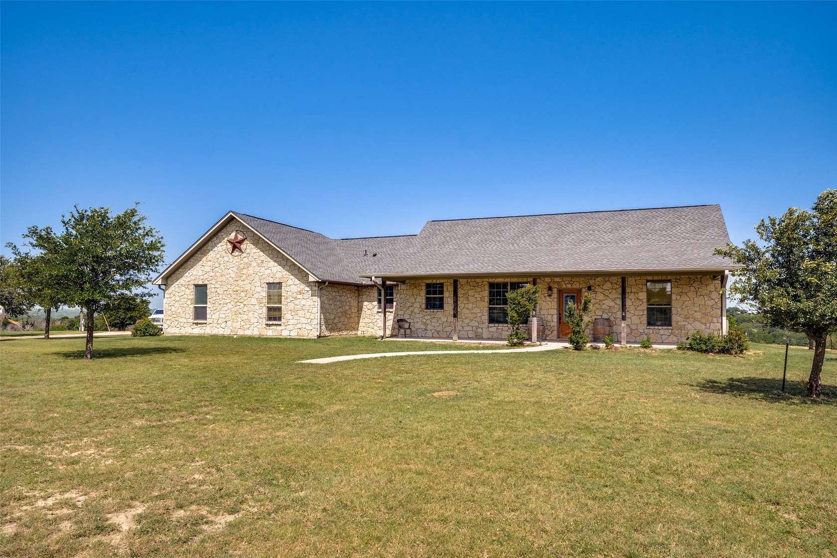 19.9 Acres of Land with Home for Sale in Decatur, Texas