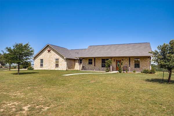 19.9 Acres of Land with Home for Sale in Decatur, Texas