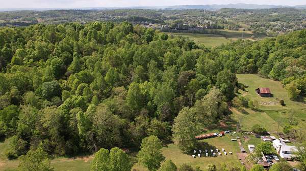 162 Acres of Land for Sale in Kingsport, Tennessee