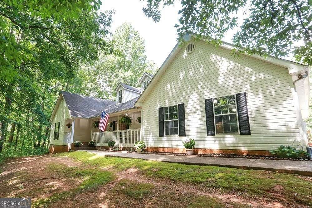 6.55 Acres of Land with Home for Sale in Villa Rica, Georgia