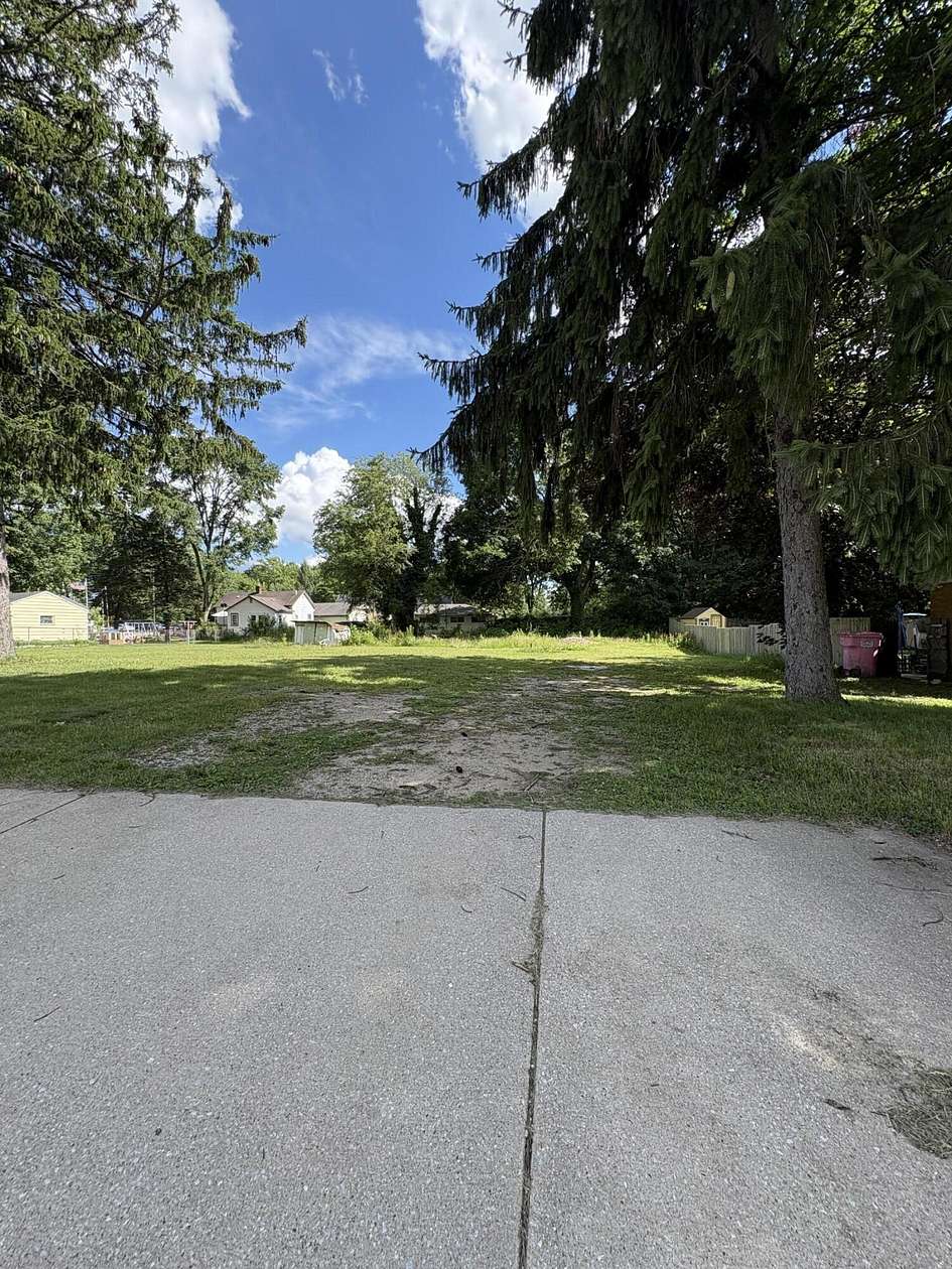 0.2 Acres of Residential Land for Sale in Coloma, Michigan