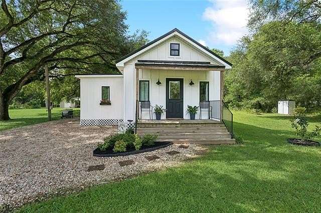 1 Acre of Land with Home for Sale in Ponchatoula, Louisiana