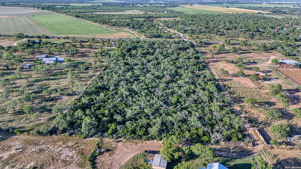 10.1 Acres of Land for Sale in Bigfoot, Texas