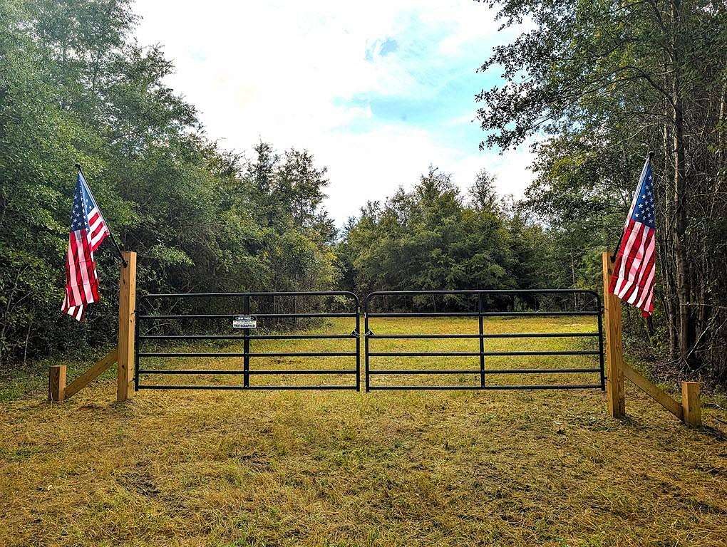 12.9 Acres of Land for Sale in Gordon, Alabama