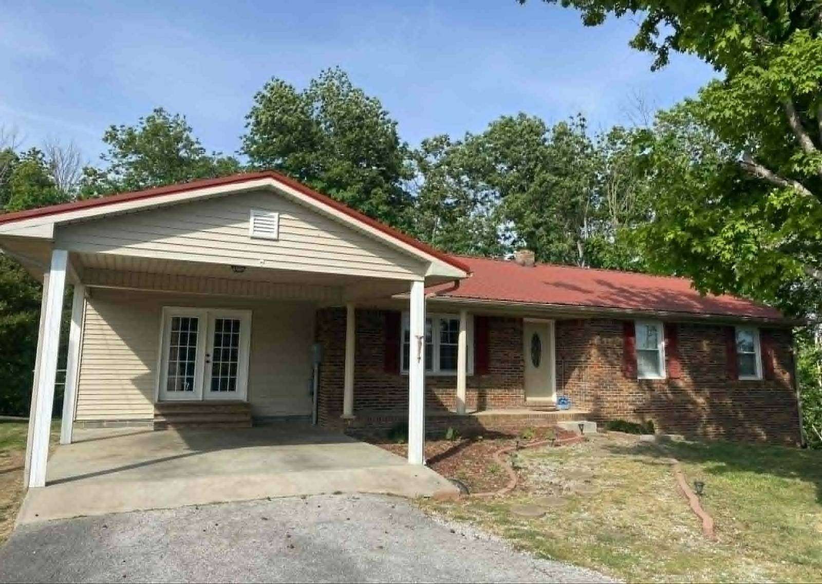 3.7 Acres of Land with Home for Sale in Burkesville, Kentucky