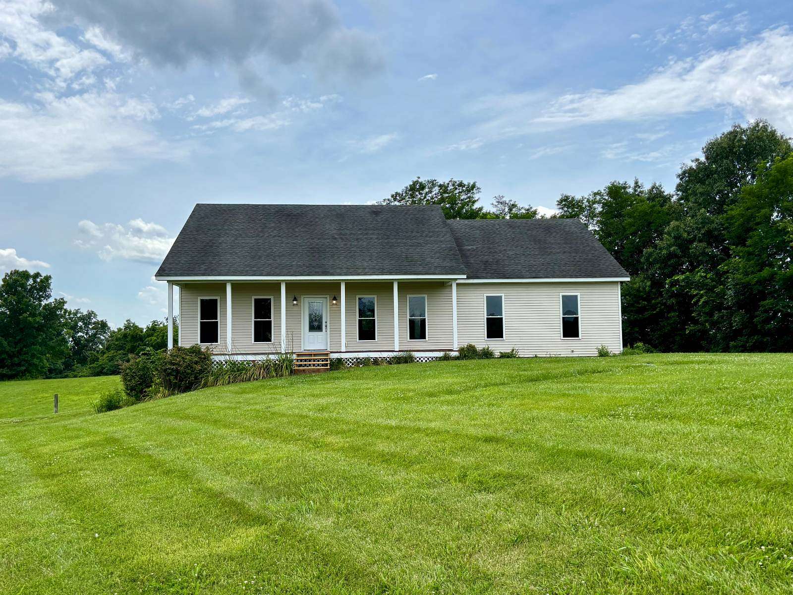 11.7 Acres of Land with Home for Sale in Springfield, Kentucky