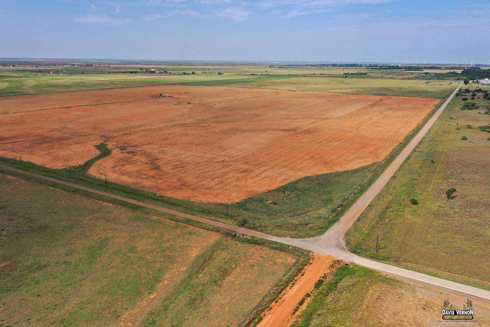 10 Acres of Land for Sale in Vernon, Texas