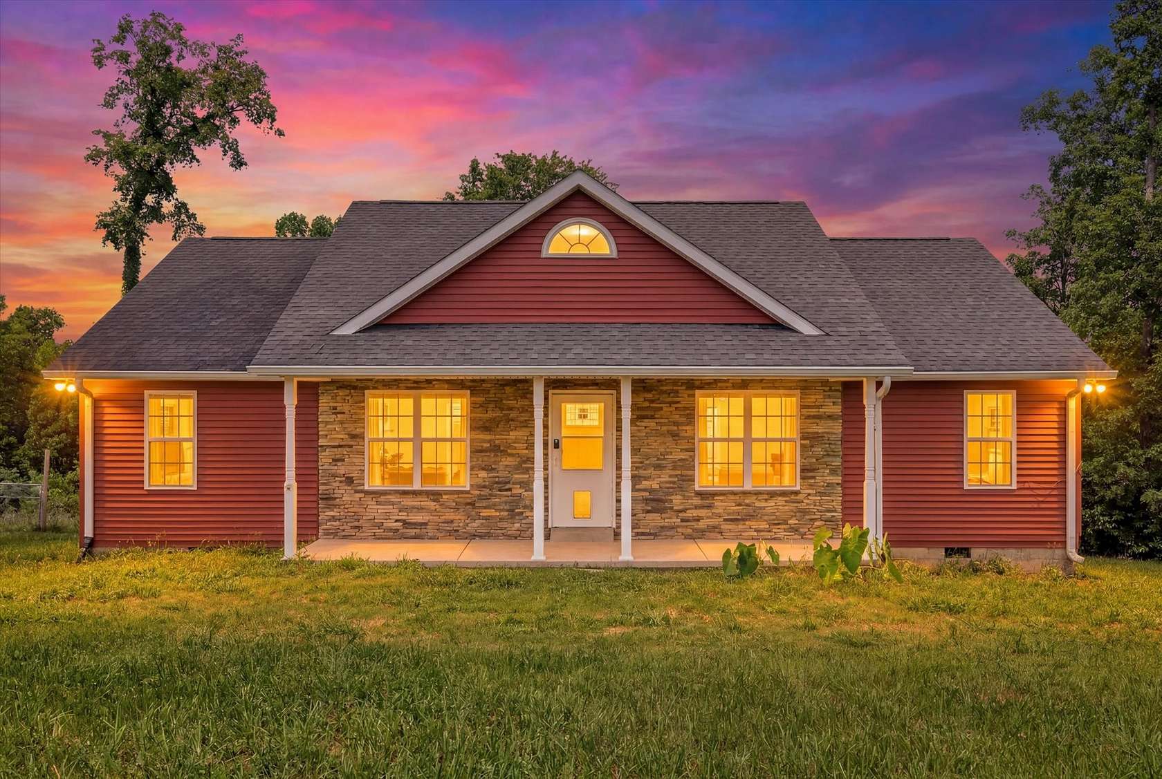 1.66 Acres of Land with Home for Sale in Erin, Tennessee