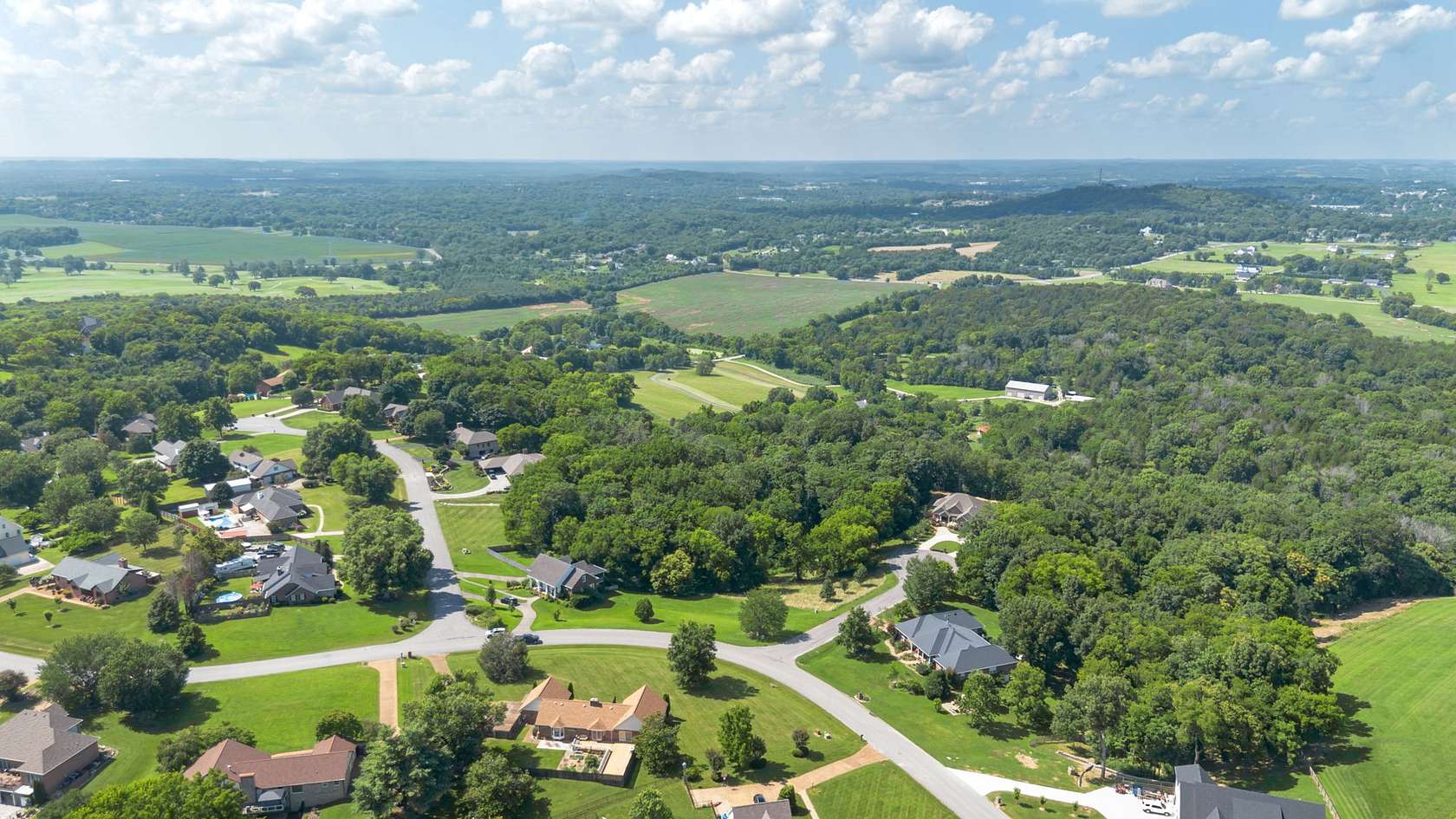 1.19 Acres of Residential Land for Sale in Columbia, Tennessee
