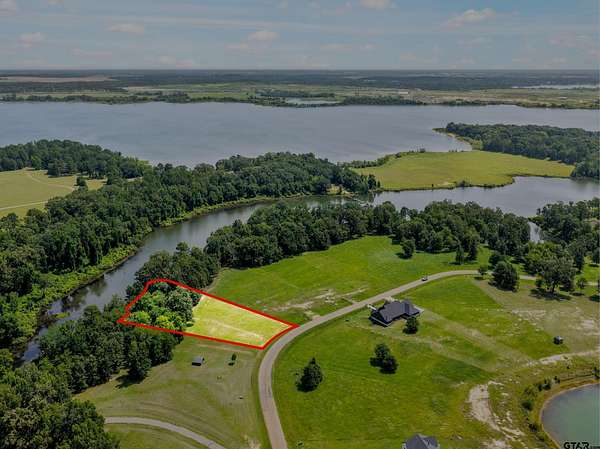 1.13 Acres of Residential Land for Sale in Mount Pleasant, Texas