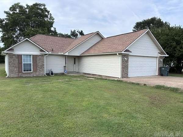 3.5 Acres of Land with Home for Sale in Wynne, Arkansas