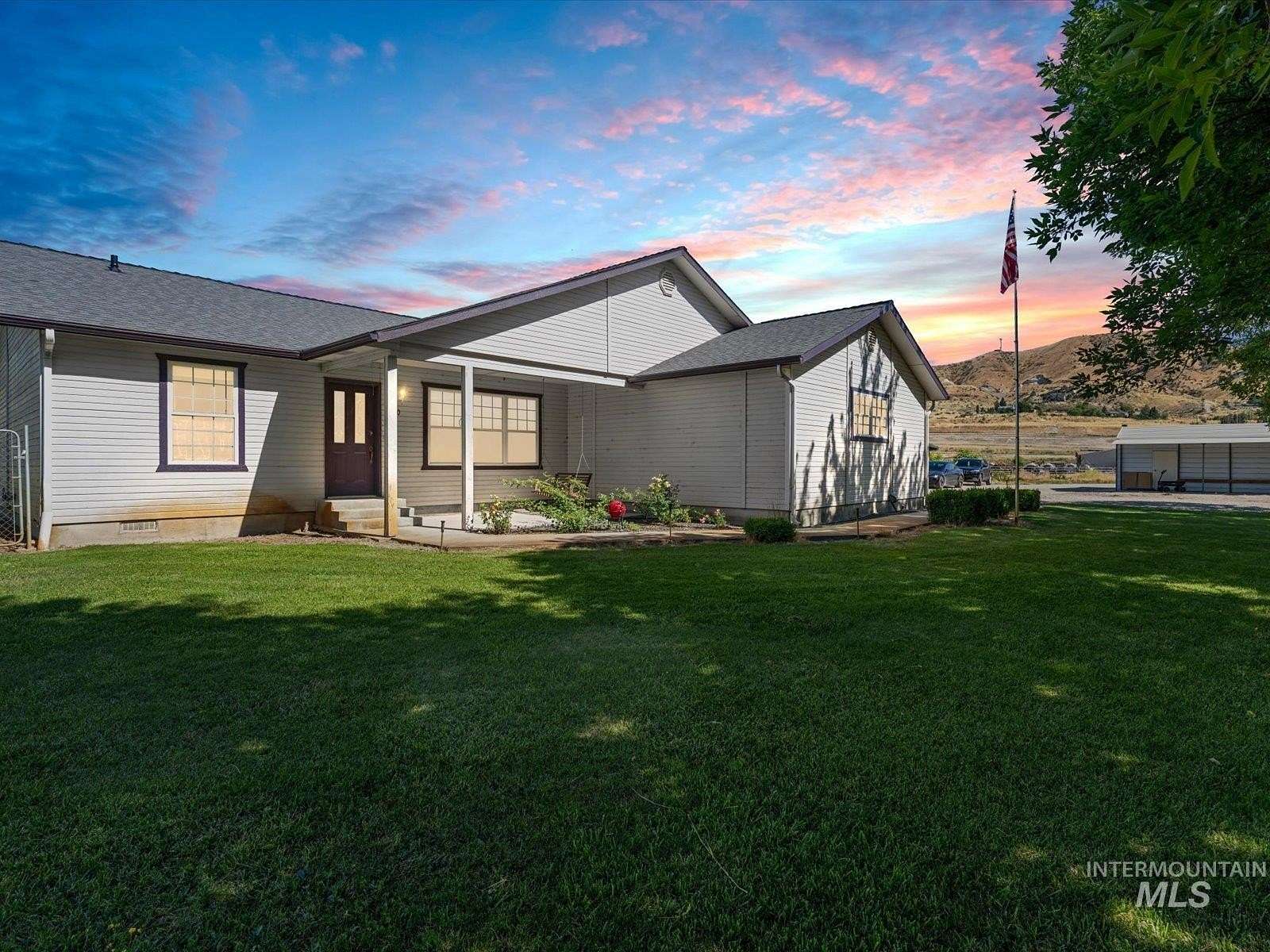 5 Acres of Land with Home for Sale in Emmett, Idaho
