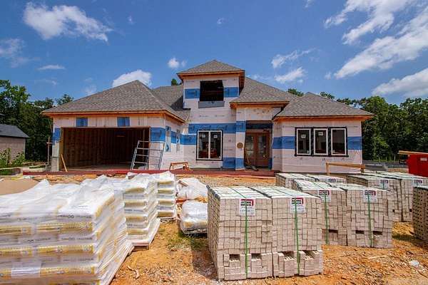 23 Acres of Land with Home for Sale in Little Rock, Arkansas