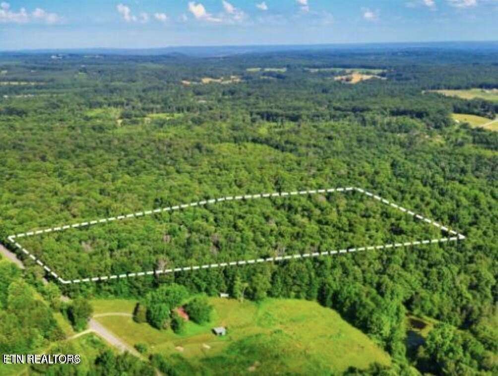 21.8 Acres of Recreational & Residential Land for Sale in Crossville, Tennessee