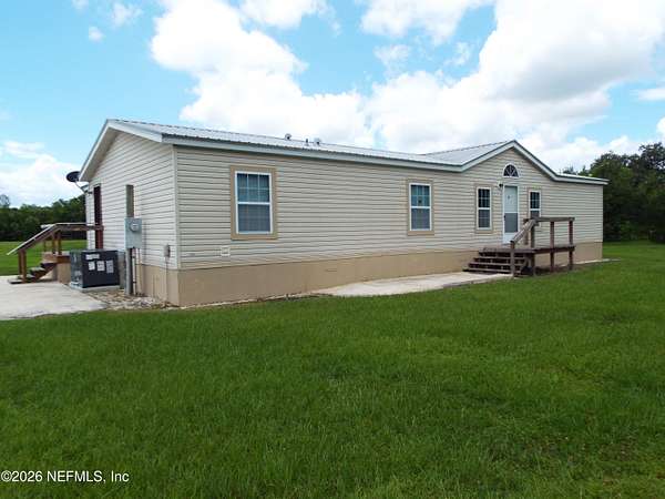 1.8 Acres of Land with Home for Sale in Palatka, Florida