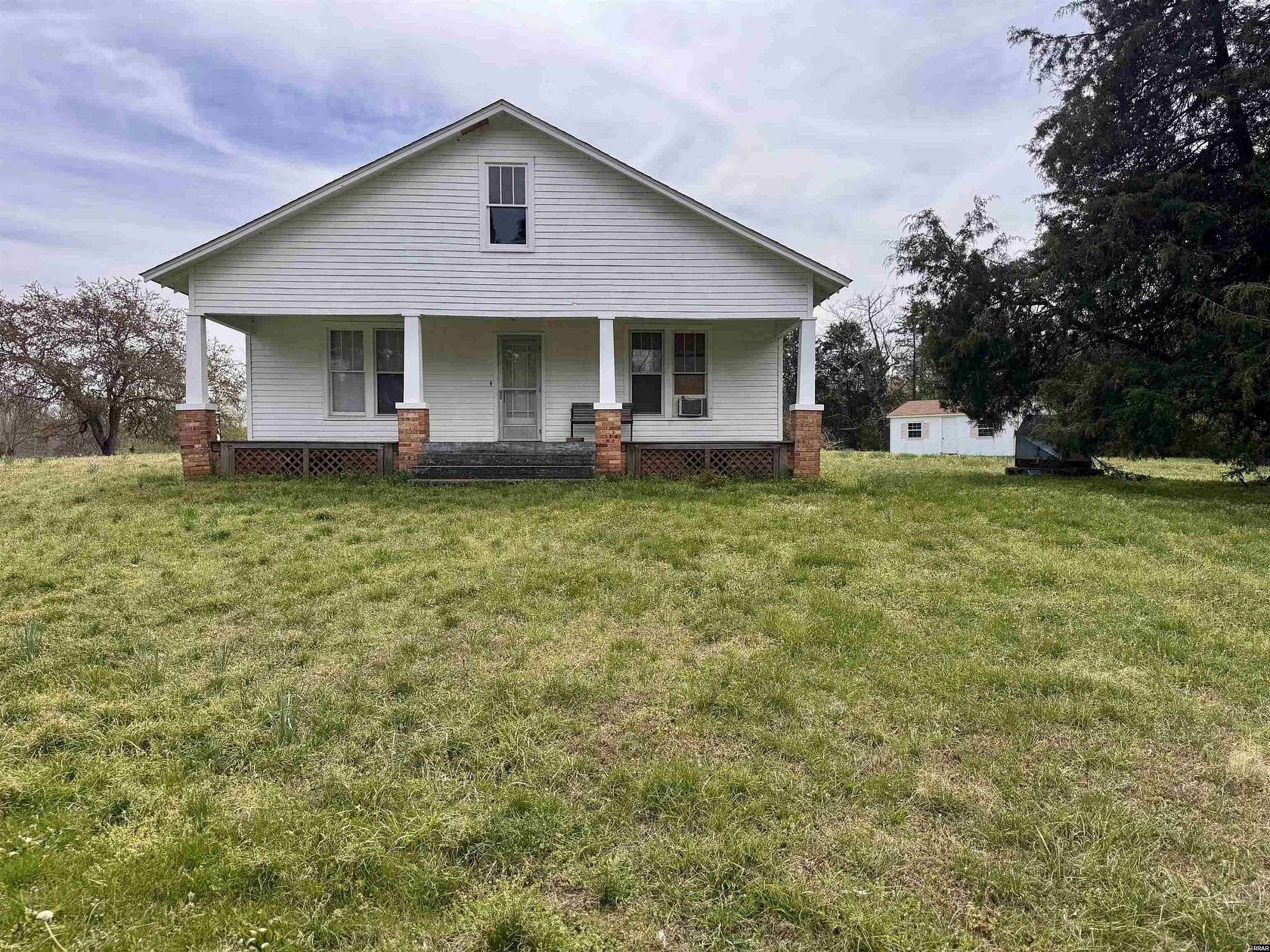 28.5 Acres of Land with Home for Sale in Paris, Tennessee