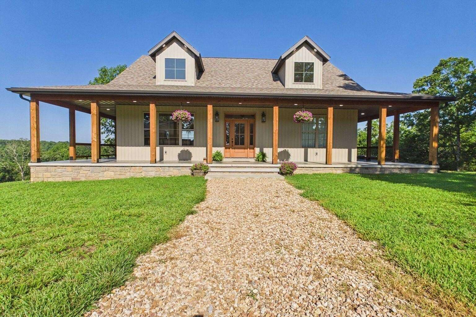 152 Acres of Land with Home for Sale in Pontiac, Missouri