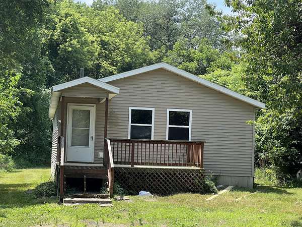 5.5 Acres of Land with Home for Sale in Tekonsha, Michigan
