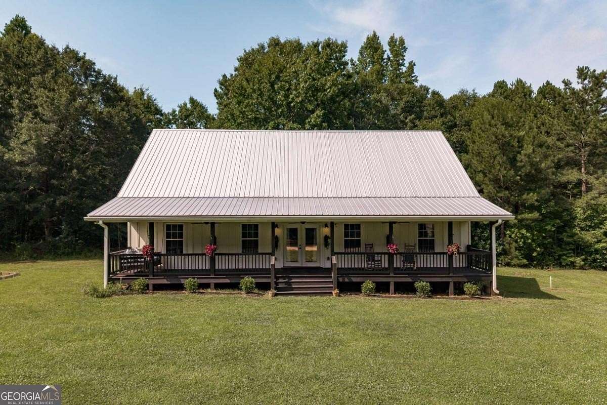 5.56 Acres of Land with Home for Sale in Hull, Georgia