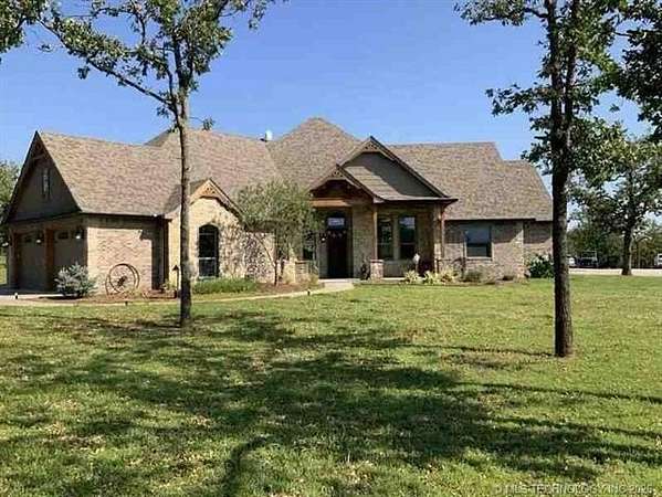 17.4 Acres of Land with Home for Sale in Skiatook, Oklahoma