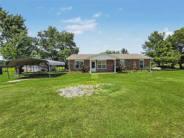 3.49 Acres of Land with Home for Sale in Muskogee, Oklahoma
