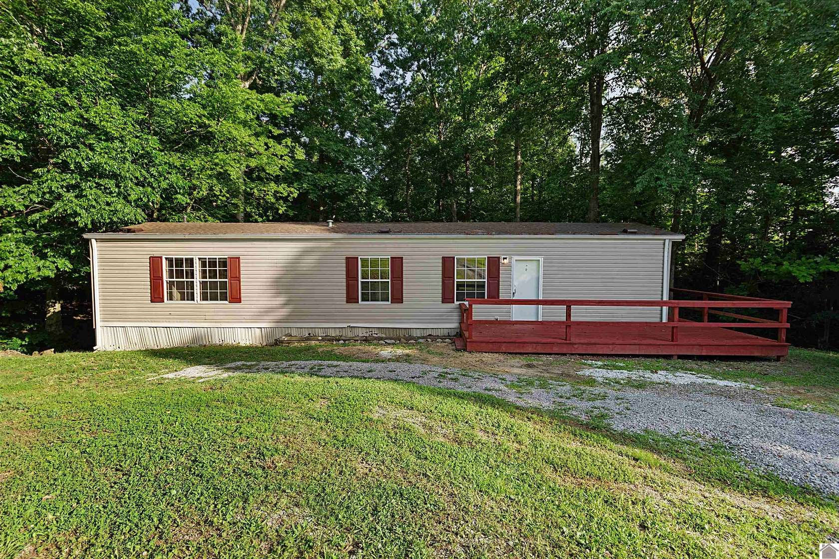 2 Acres of Land with Home for Sale in Eddyville, Kentucky
