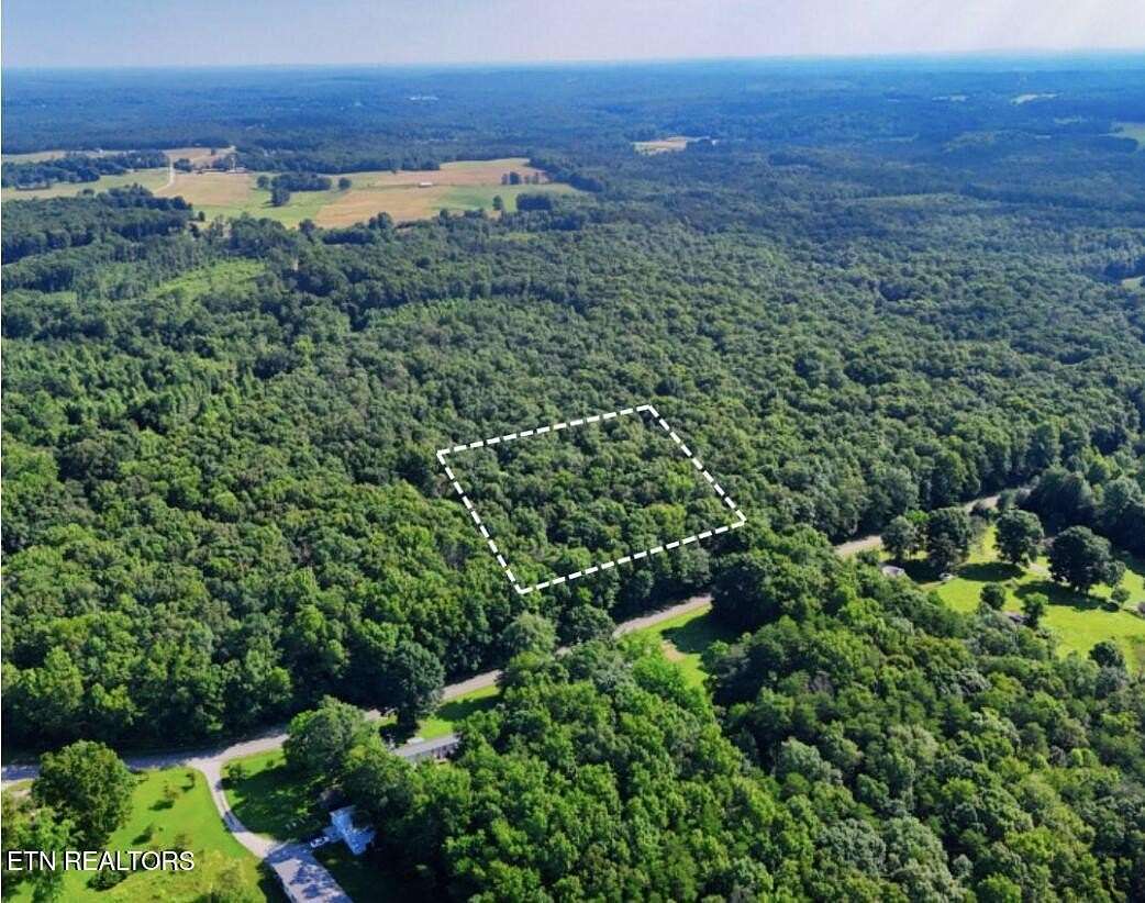 5.15 Acres of Residential Land for Sale in Crossville, Tennessee