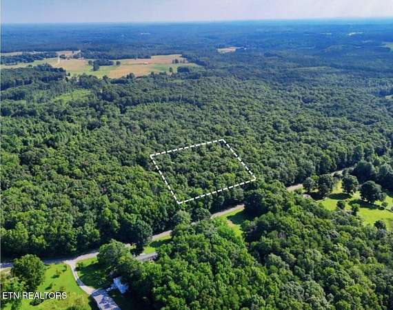 5.15 Acres of Residential Land for Sale in Crossville, Tennessee