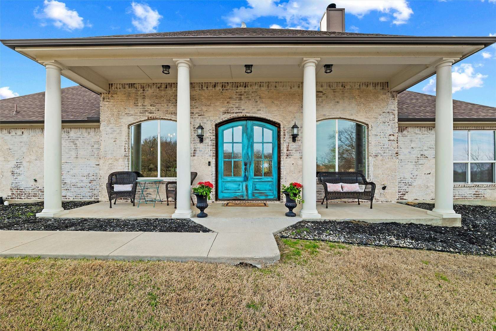 1.58 Acres of Land with Home for Sale in Fort Worth, Texas