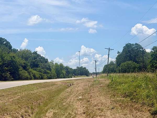 6.12 Acres of Residential Land for Sale in Crockett, Texas
