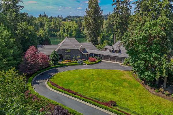 1.9 Acres of Land with Home for Sale in Newberg, Oregon