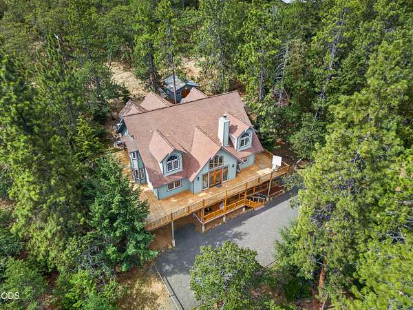 5 Acres of Land with Home for Sale in Ashland, Oregon