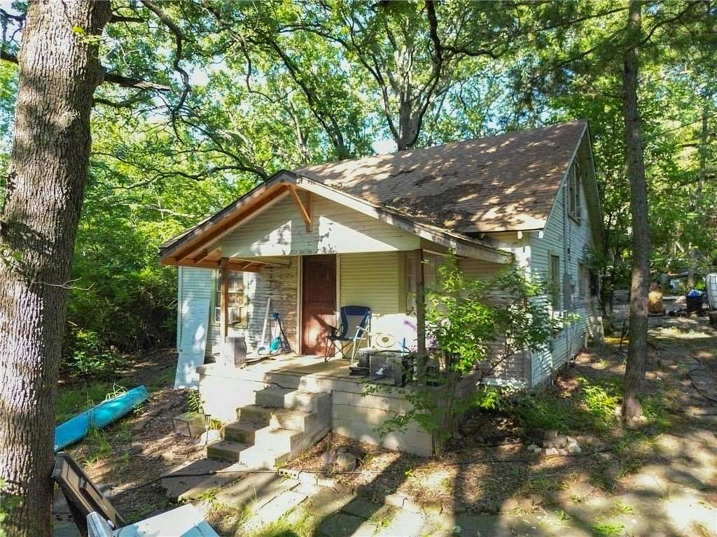 1.88 Acres of Improved Mixed-Use Land for Sale in Fayetteville, Arkansas