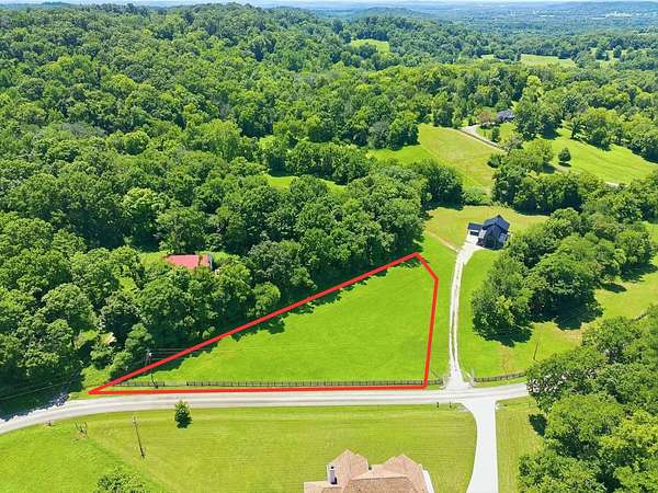 1 Acre of Residential Land for Sale in Columbia, Tennessee