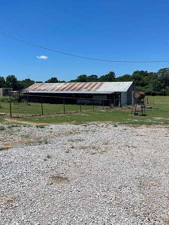 11 Acres of Land with Home for Sale in Pauls Valley, Oklahoma