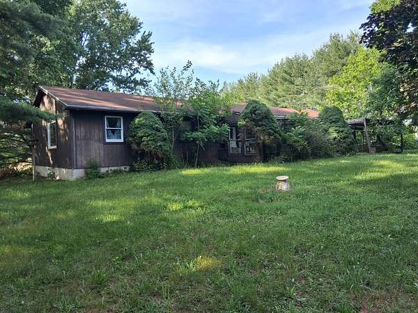 1.56 Acres of Land with Home for Sale in Gettysburg, Pennsylvania