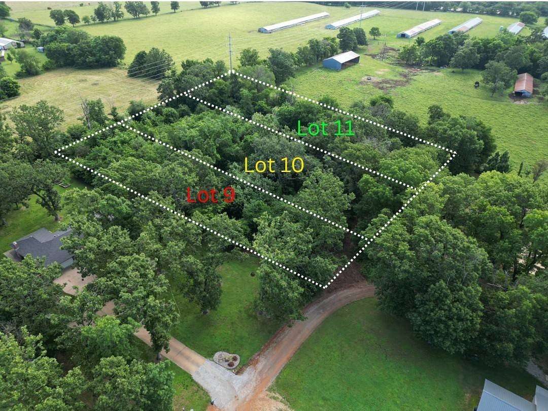 0.75 Acres of Residential Land for Sale in Gentry, Arkansas