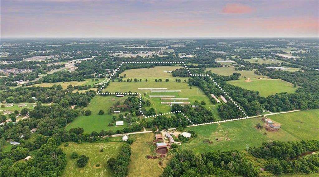 92 Acres of Land for Sale in Gentry, Arkansas