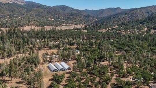 11 Acres of Improved Land for Sale in Hayfork, California