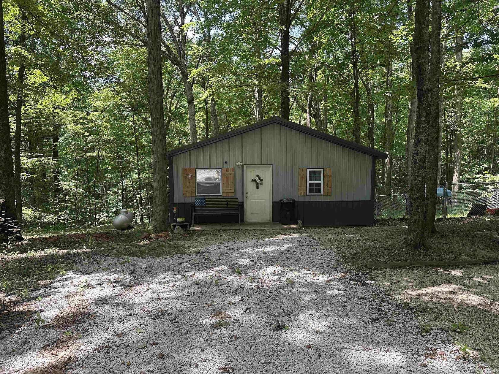 1 Acre of Land with Home for Sale in Bedford, Indiana