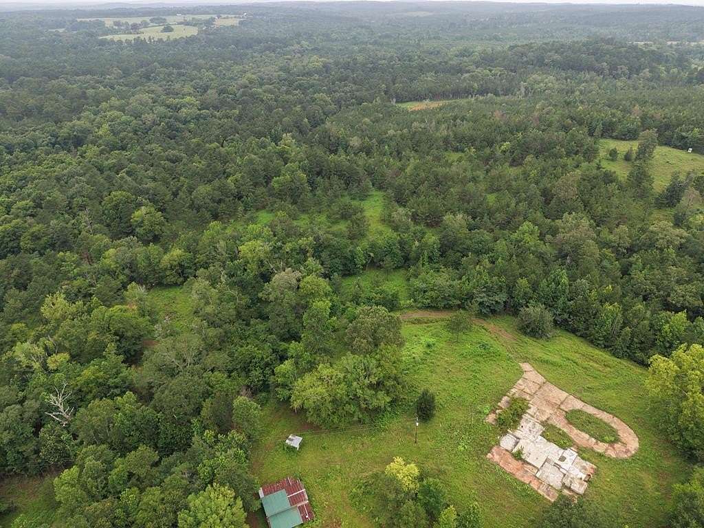 264 Acres of Land with Home for Sale in Milam, Texas