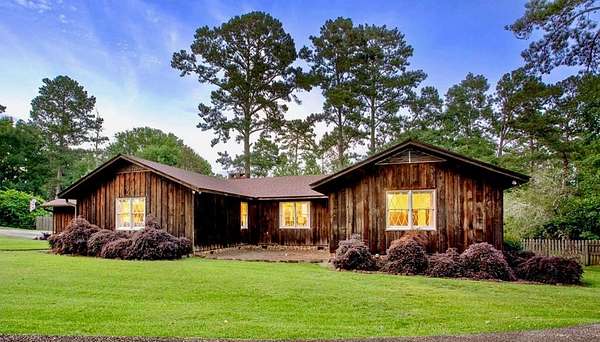 3.9 Acres of Land with Home for Sale in Eufaula, Alabama