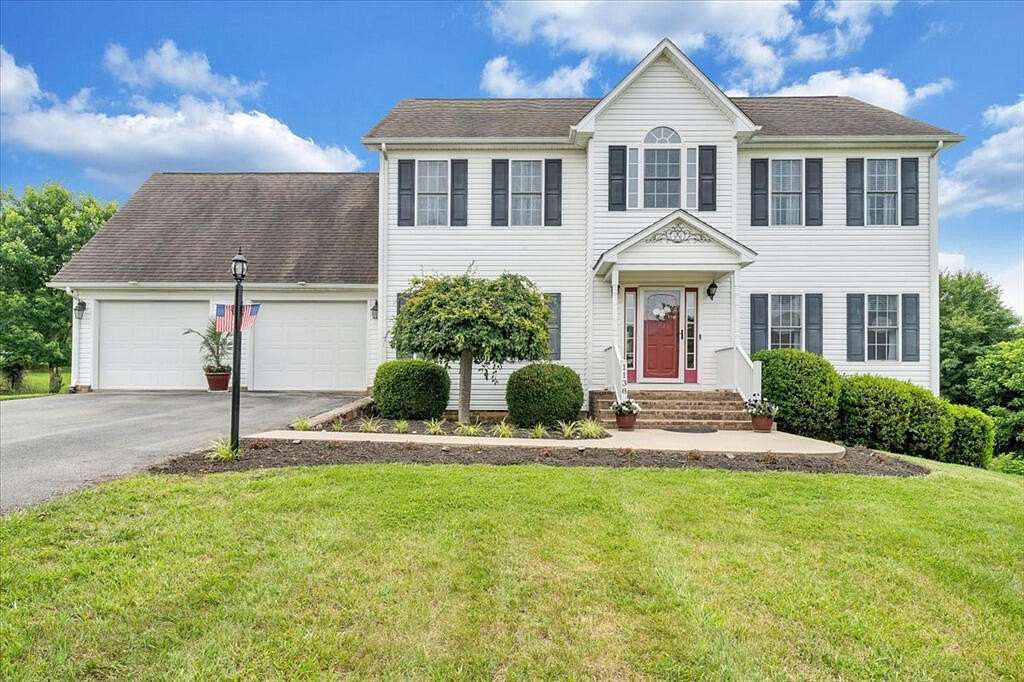 2 Acres of Land with Home for Sale in Vinton, Virginia