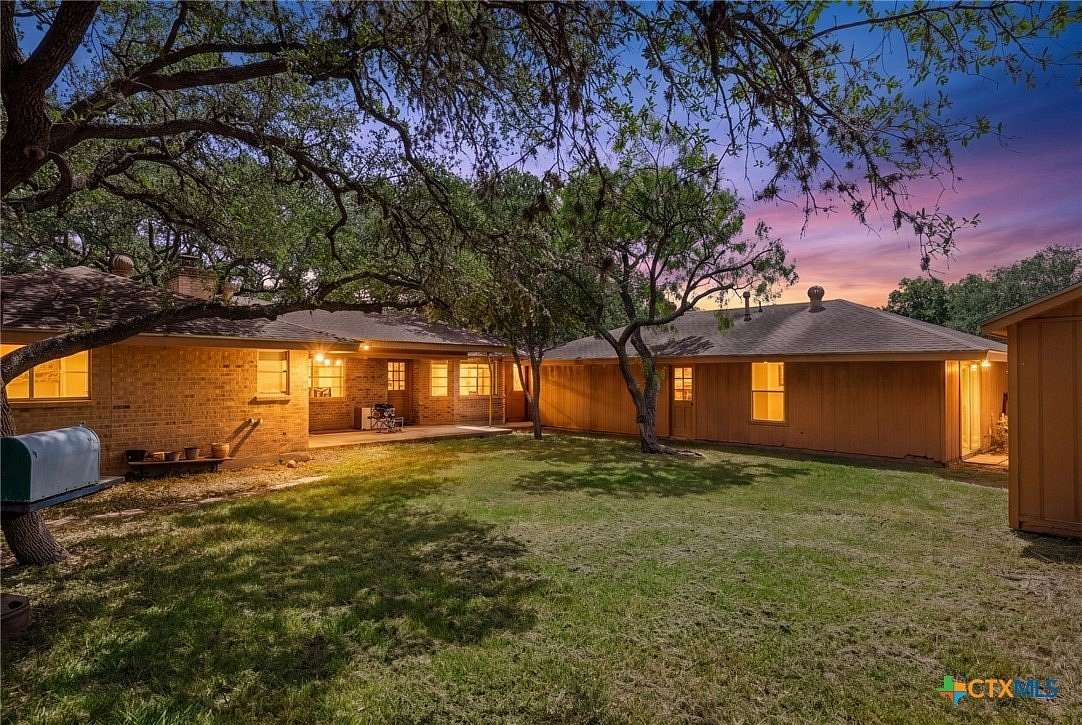 2 Acres of Land with Home for Sale in San Antonio, Texas
