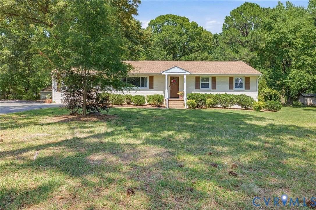 1.55 Acres of Land with Home for Sale in Chester, Virginia