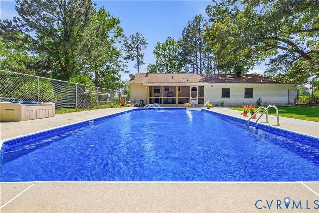 1.55 Acres of Land with Home for Sale in Chester, Virginia