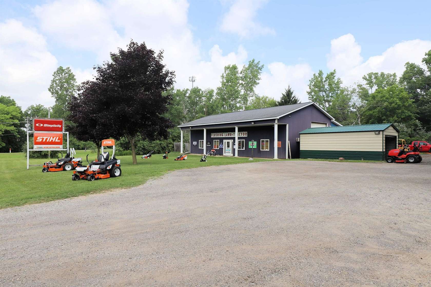 1.6 Acres of Improved Commercial Land for Sale in Flushing, Michigan