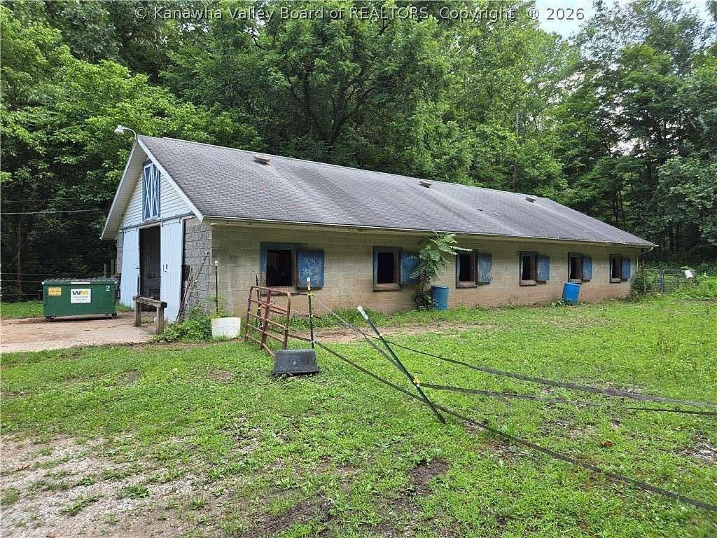 3 Acres of Residential Land for Sale in Charleston, West Virginia